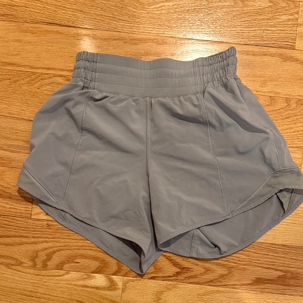 Lululemon 4” Hottie Hot Gray Women's Athletic Shorts - Size 2